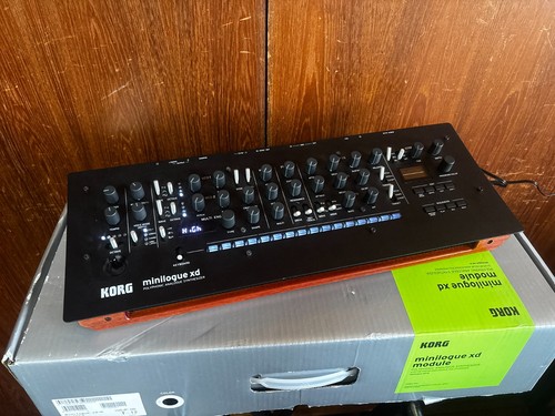 Module synthétiseur - de,